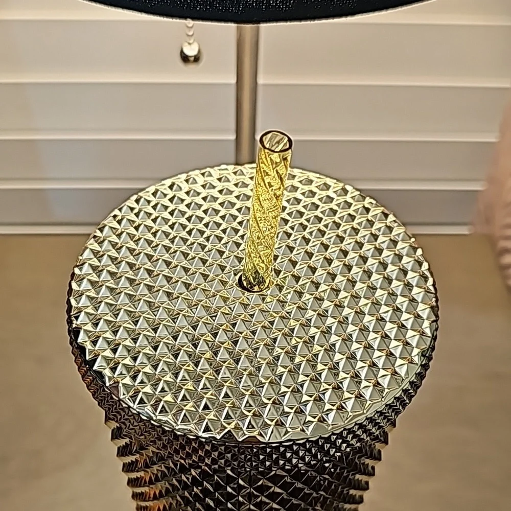 Giftable Starbucks Limited Edition Holiday Metallic Bling Cup - Picture 2 of 6